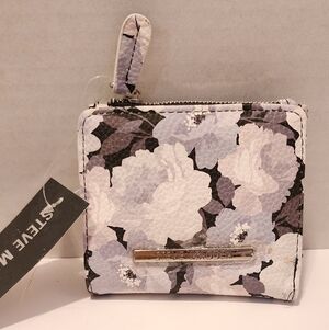 Steve Madden Floral Wallet‎